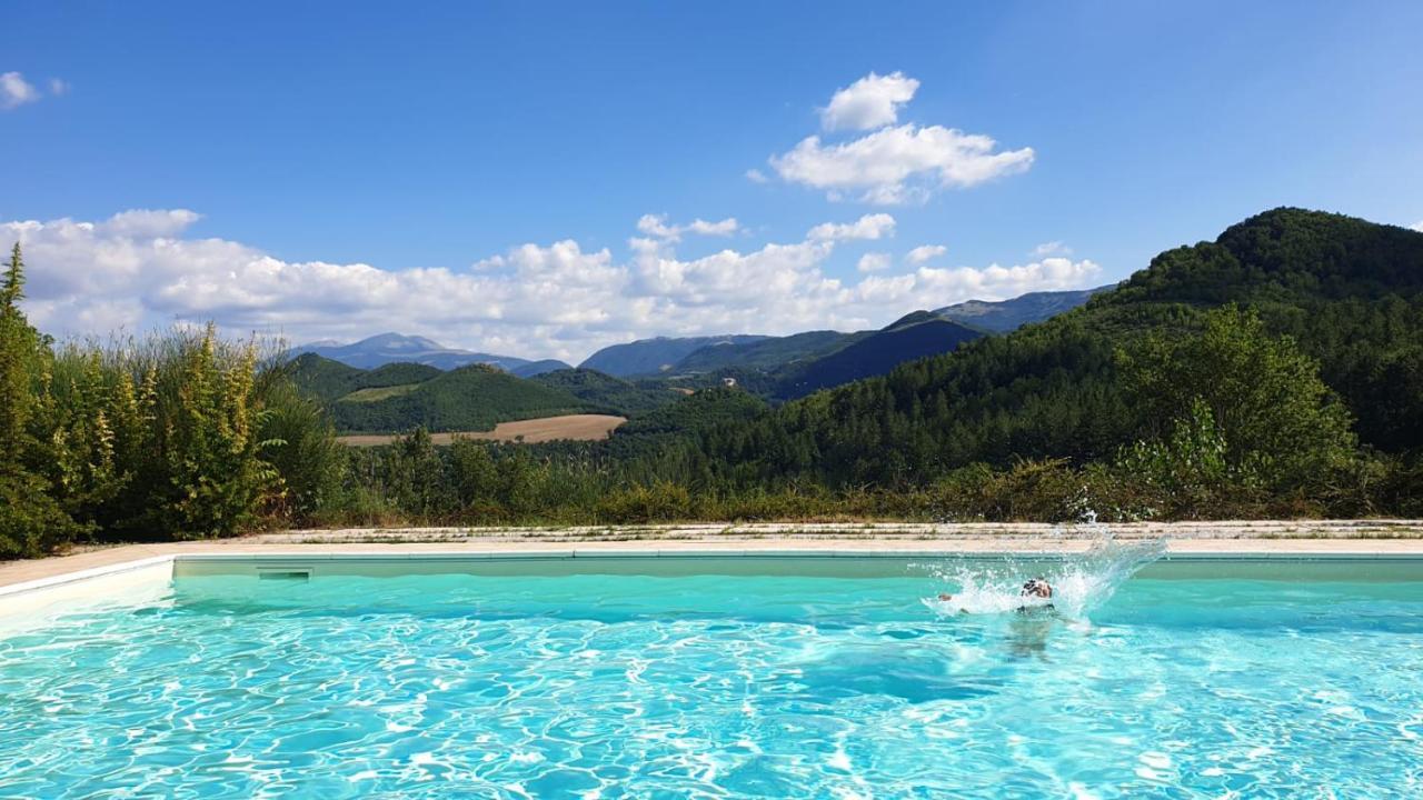 Agriturismo Del Frontino - Lo Studio أكوالاغنا المظهر الخارجي الصورة