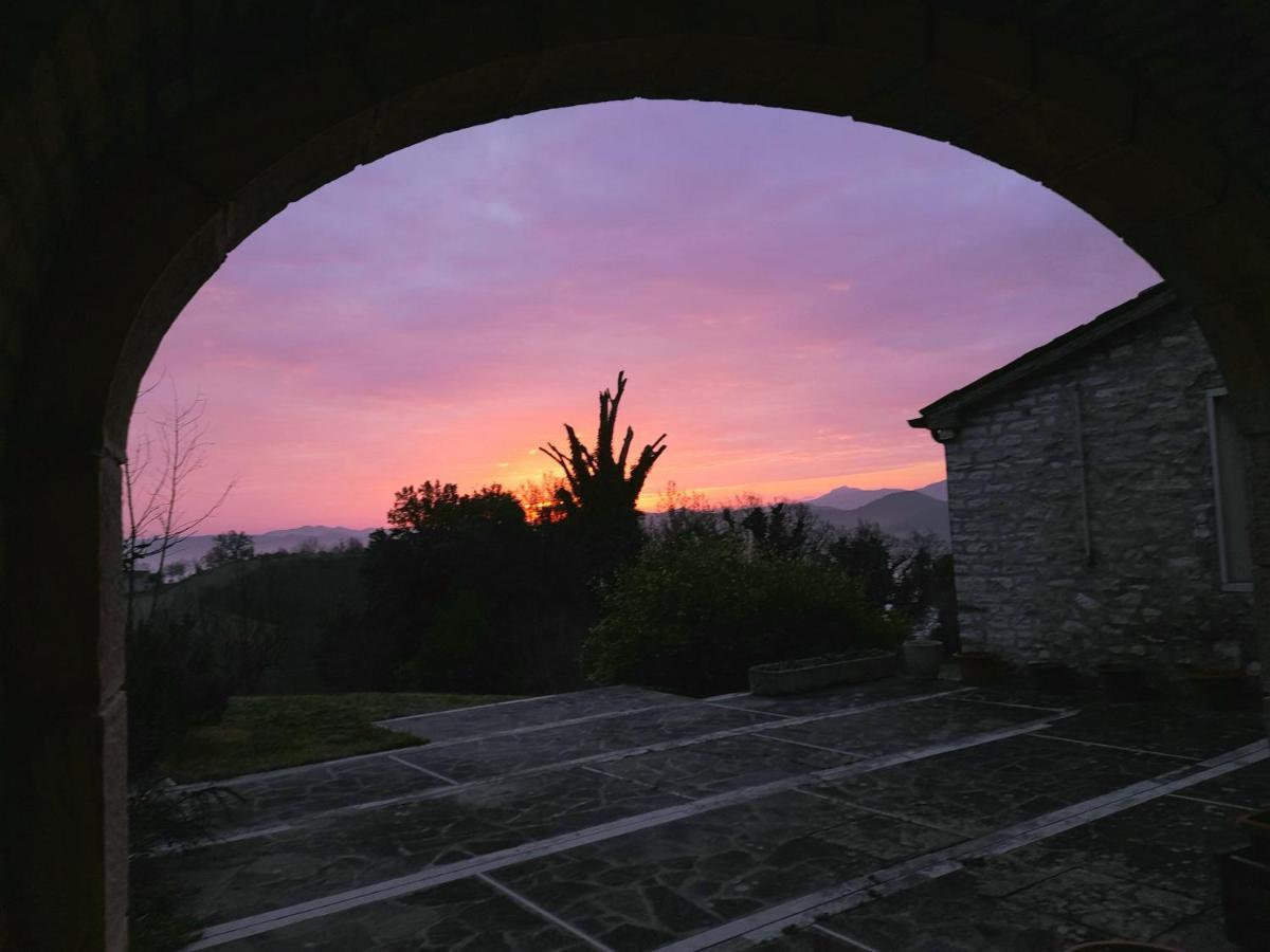 Agriturismo Del Frontino - Lo Studio أكوالاغنا المظهر الخارجي الصورة